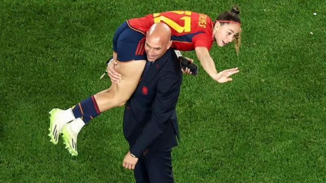 体育视频直播-西足协丑闻无碍主办2030世界杯，花14亿挣100亿！